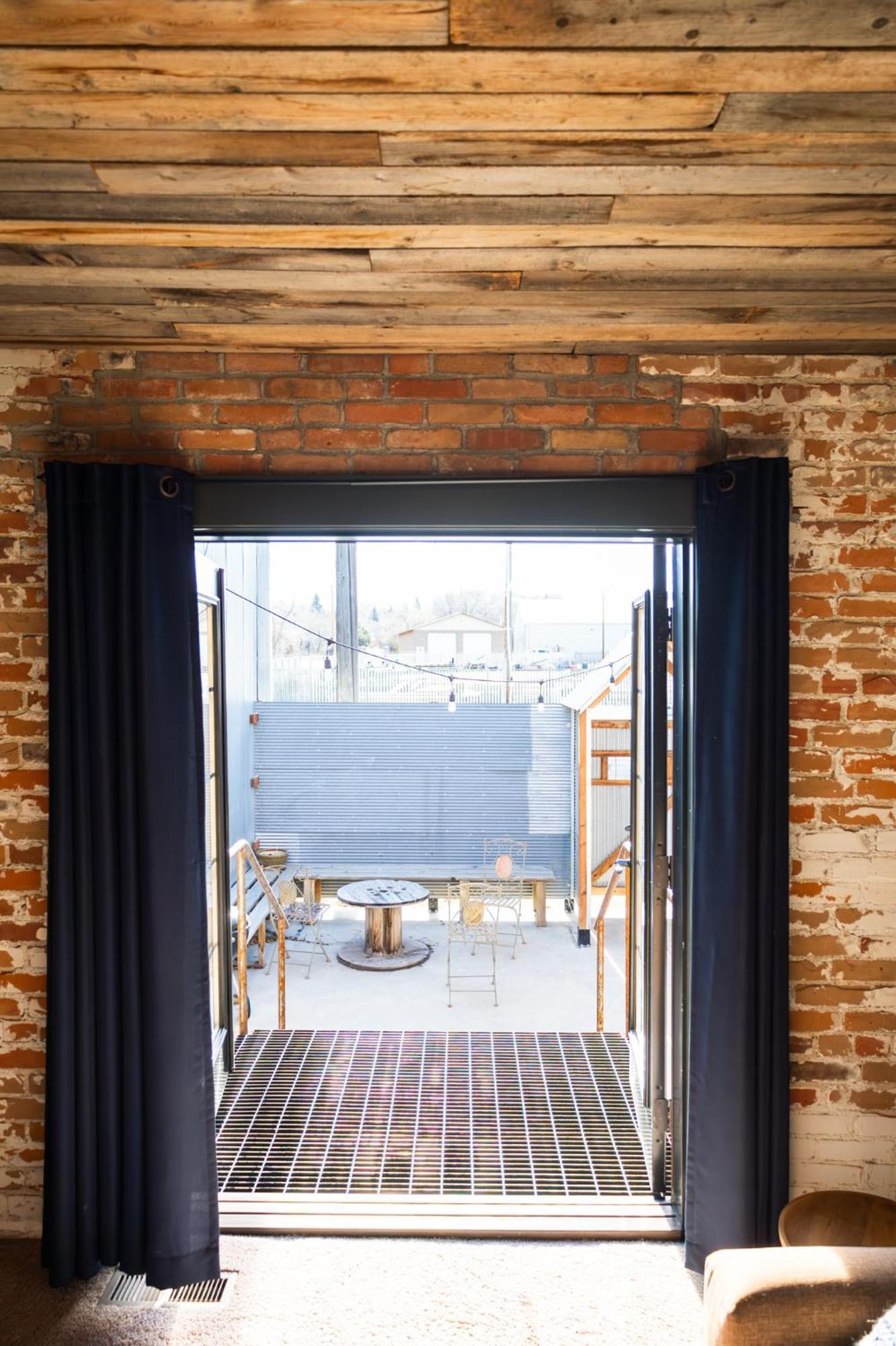 Hotel Lander Millhouse Extérieur photo